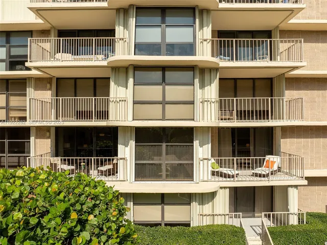 $6,000 | 3200 South Ocean Boulevard, Unit D203, Palm Beach, FL 33480