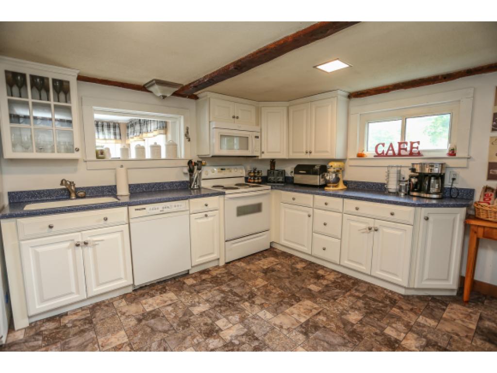 29 Lindahl Road Bedford, NH 03110 - Photo 7 of 36 Gallery Image 7