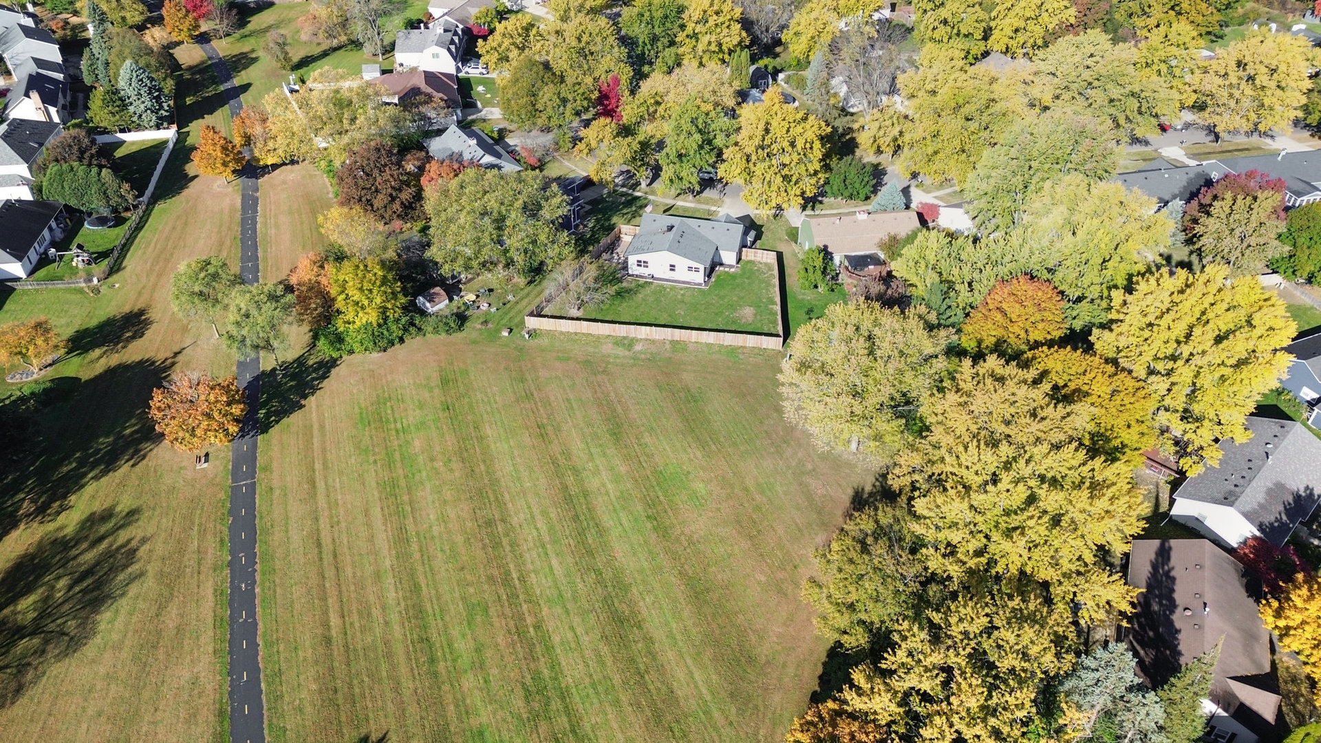 22 Sherwick Road Oswego, IL 60543 - Photo 26 of 29 a view of a garden