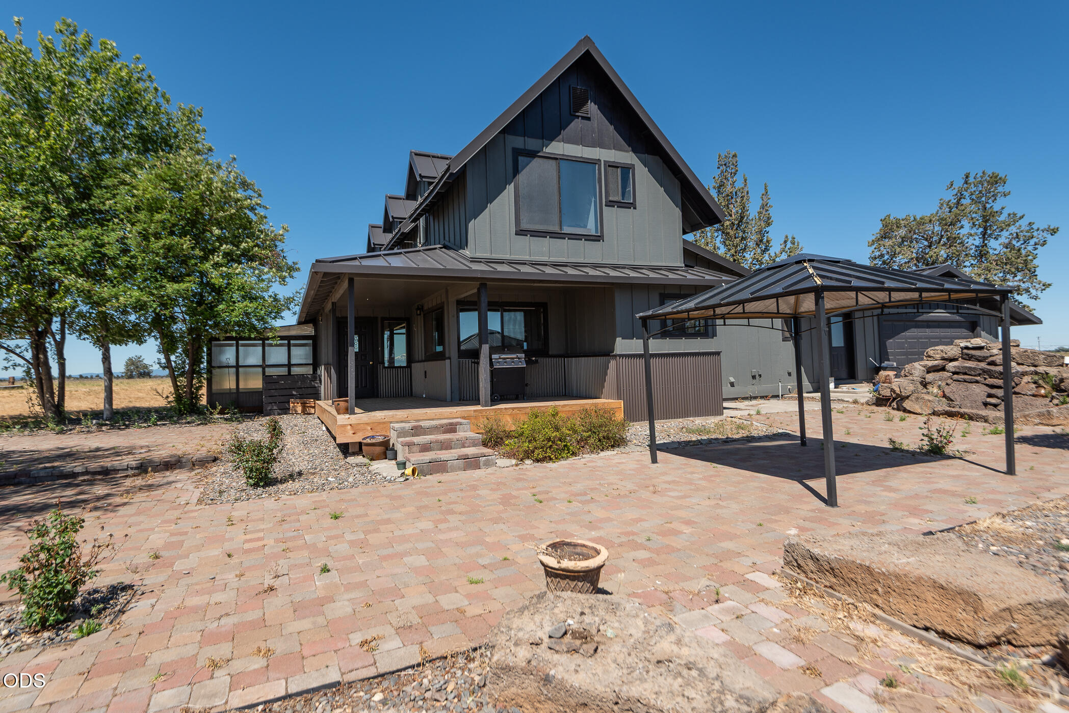 26275 Willard Road Bend, OR 97701 - Photo 2 of 85
