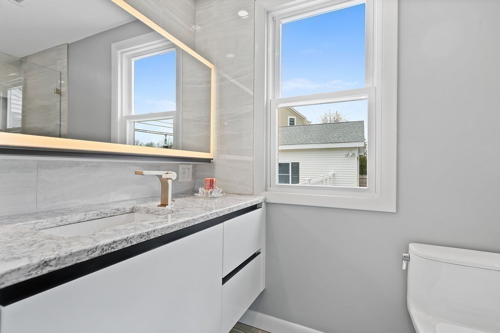 82 Margaret Road Newton, MA 02461 - Photo 16 of 32
