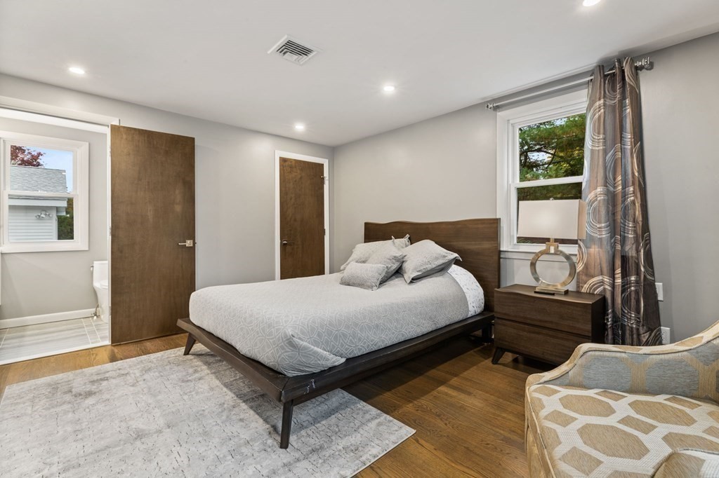 82 Margaret Road Newton, MA 02461 - Photo 17 of 32