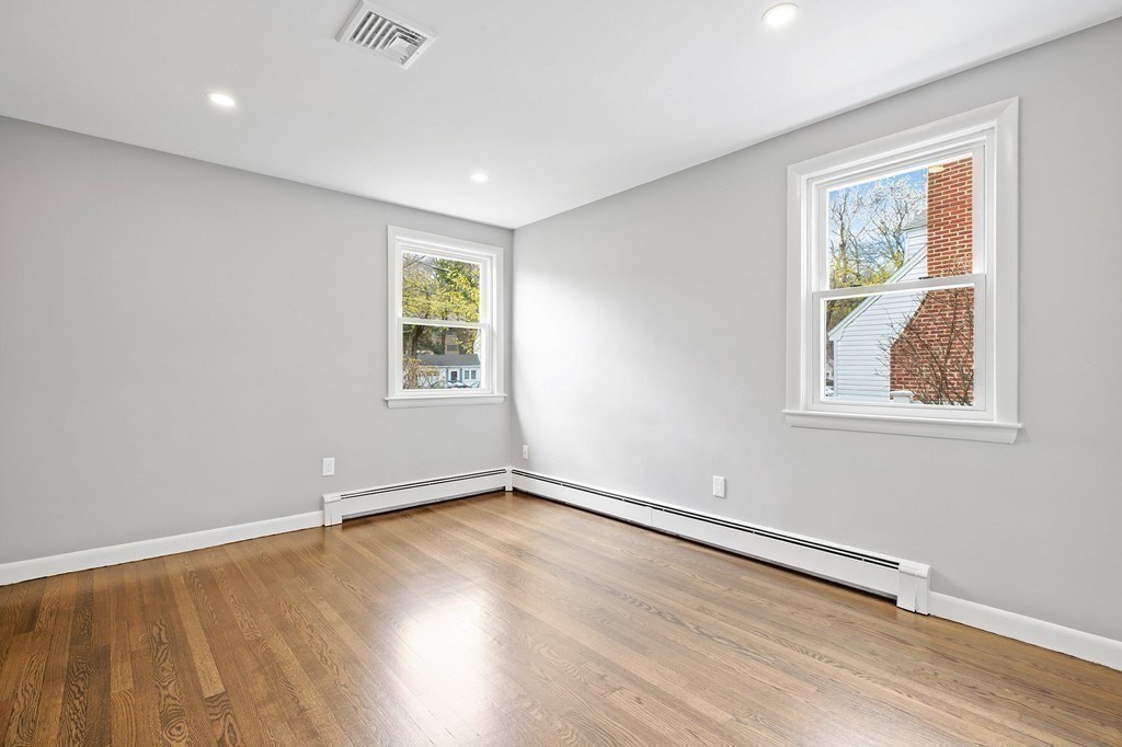 82 Margaret Road Newton, MA 02461 - Photo 21 of 32