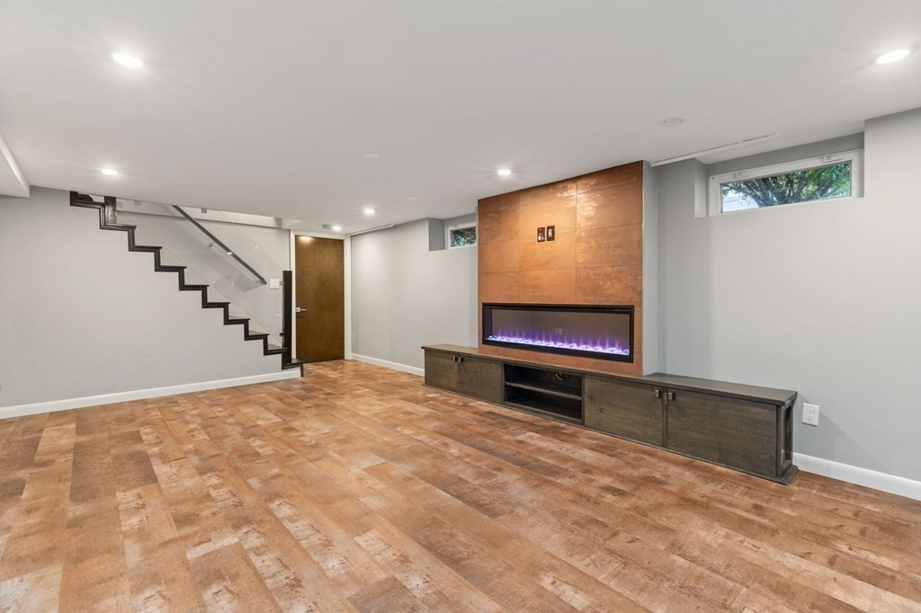 82 Margaret Road Newton, MA 02461 - Photo 24 of 32