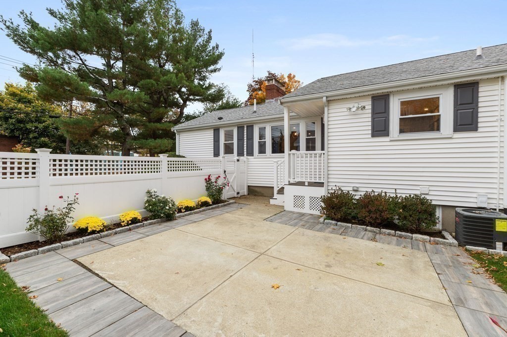 82 Margaret Road Newton, MA 02461 - Photo 28 of 32