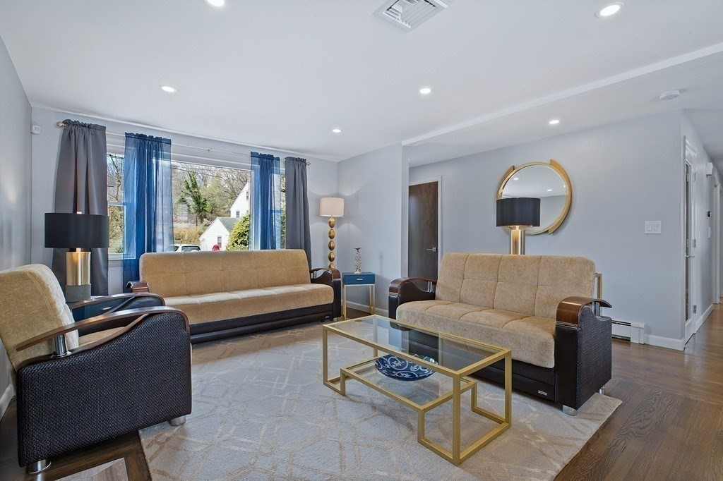 82 Margaret Road Newton, MA 02461 - Photo 5 of 32