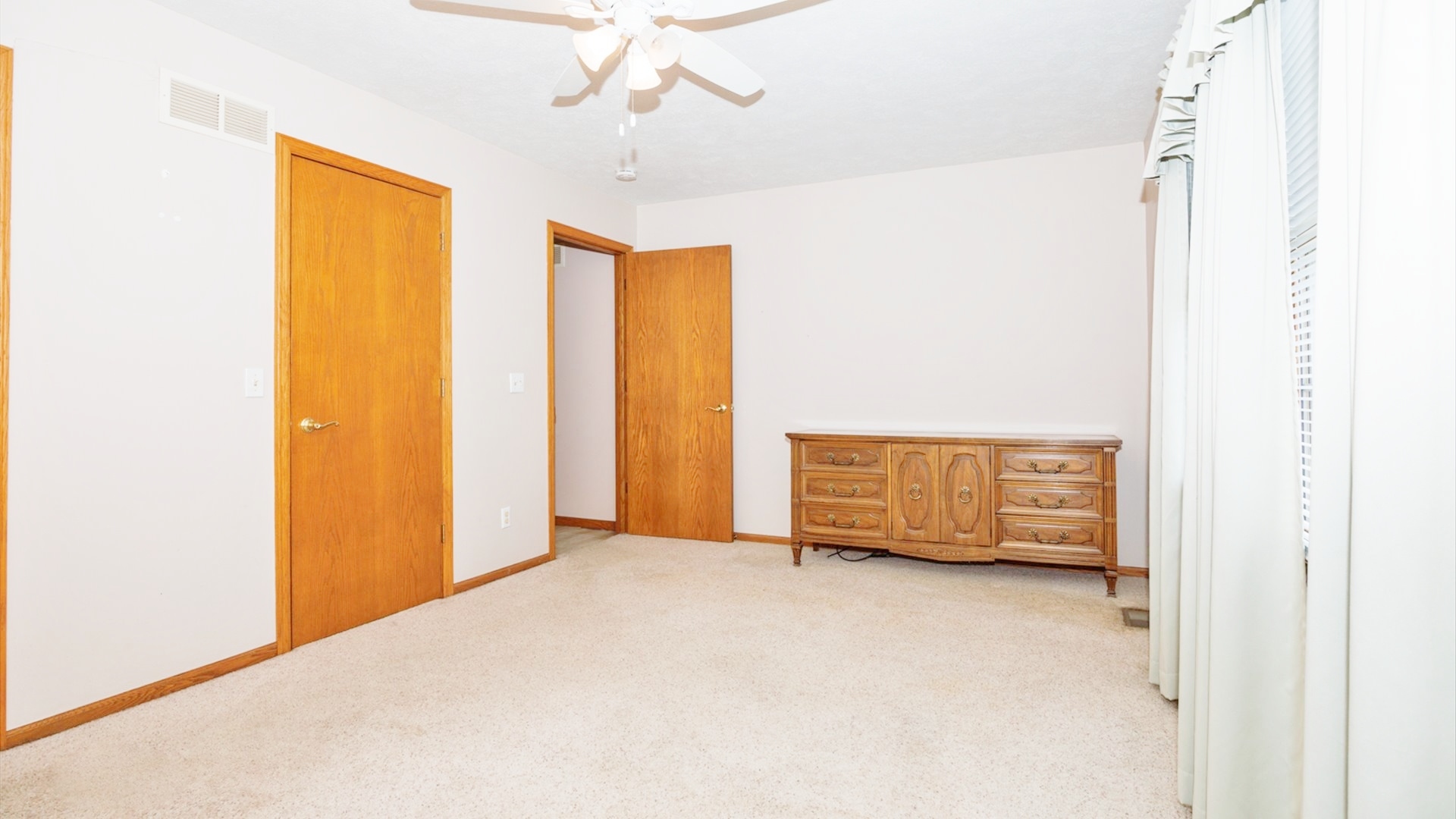 411 Wildberry Drive Normal, IL 61761 - Photo 23 of 51 a view of livingroom with workspace