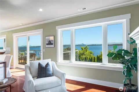 $2,375,000 | 1124 Lake Washington Boulevard South, Seattle, WA 98144