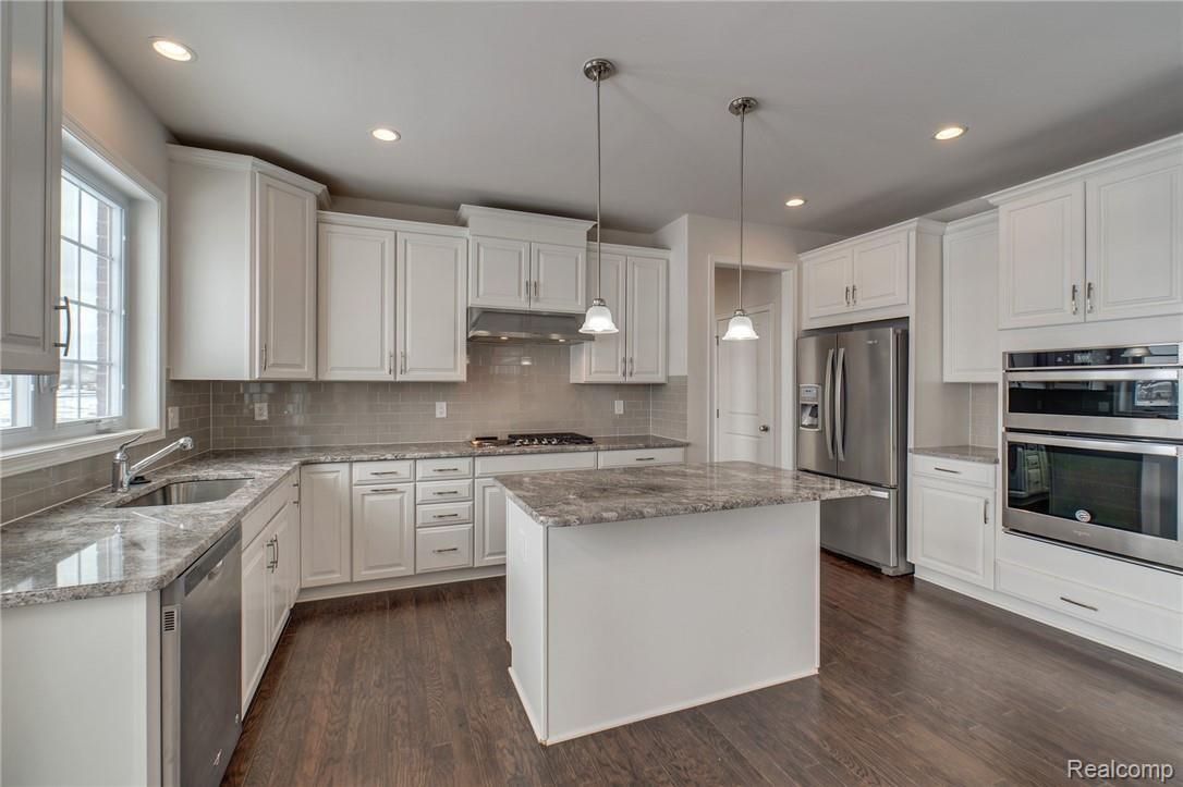 51056 Rockingham Drive Canton, MI 48188 - Photo 19 of 23 kitchenback.jpg