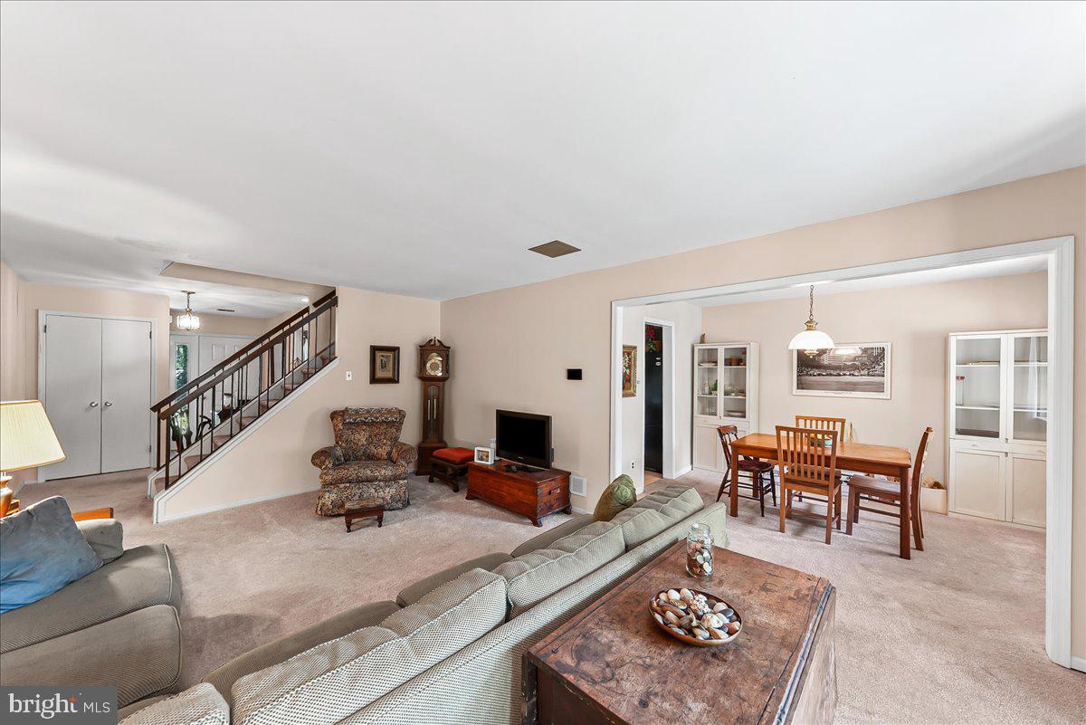 1101 Brinton Place Road West Chester, PA 19380 - Photo 18 of 31 Hosting Made Easy