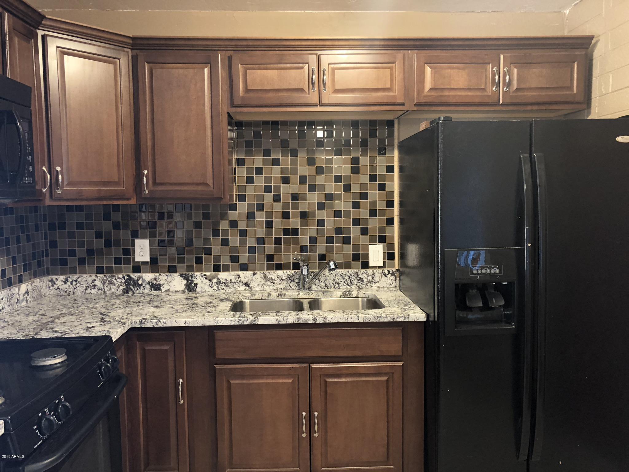 4140 West Alta Vista Road Phoenix, AZ 85041 - Photo 10 of 22 78C2AE9C-7754-4E3F-8691-1C87ADDE7389