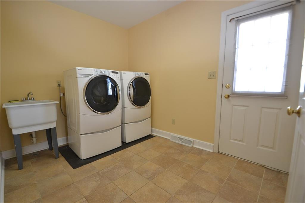 140 Froebe Road Venetia, PA 15367 - Photo 14 of 25 Gallery Image 14
