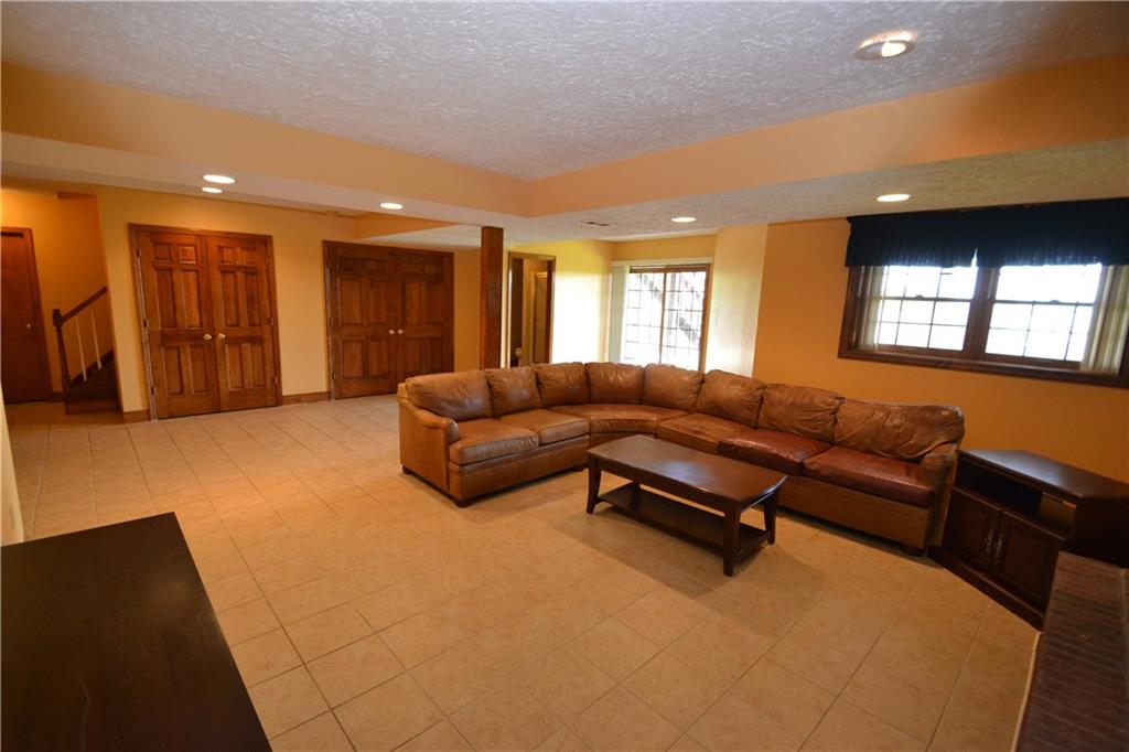 140 Froebe Road Venetia, PA 15367 - Photo 15 of 25 Gallery Image 15