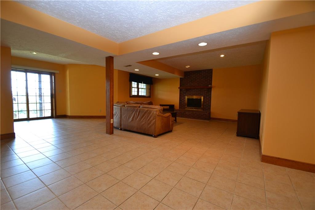 140 Froebe Road Venetia, PA 15367 - Photo 16 of 25 Gallery Image 16