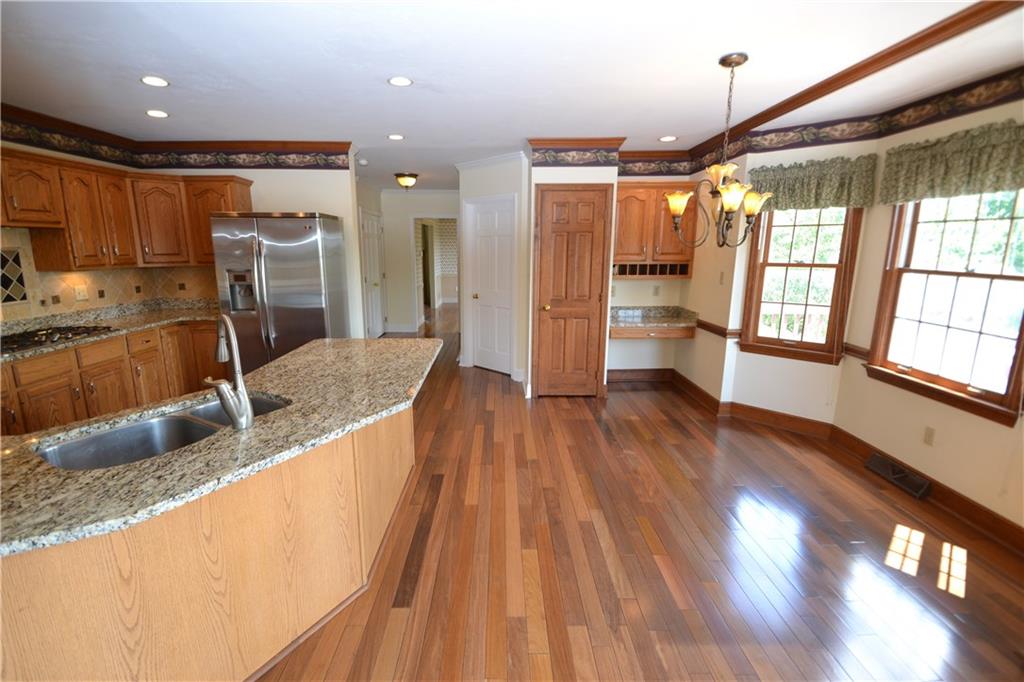 140 Froebe Road Venetia, PA 15367 - Photo 5 of 25 Gallery Image 5