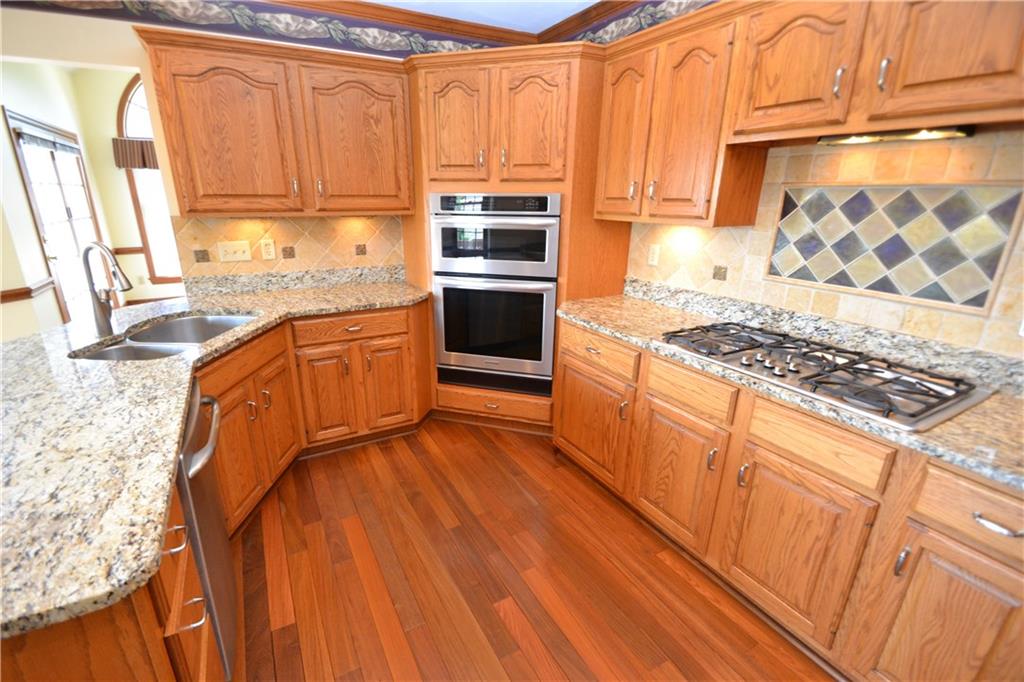 140 Froebe Road Venetia, PA 15367 - Photo 6 of 25 Gallery Image 6
