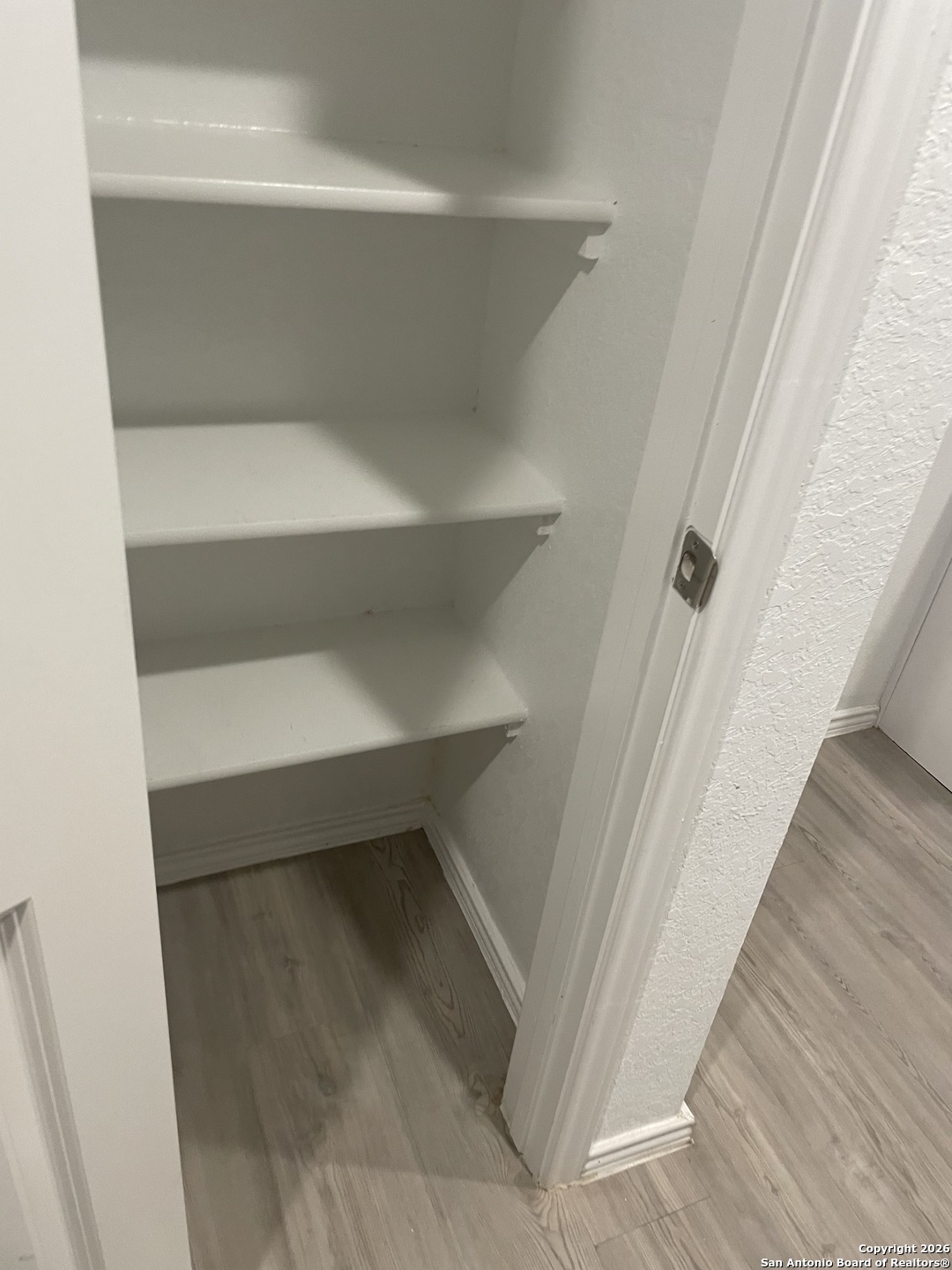 31885 Cherry Bulverde, TX 78163 - Photo 10 of 27 a hallway with closet