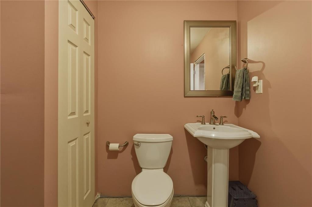 11621 Beacon Drive Irwin, PA 15642 - Photo 23 of 50 Game room bathroom