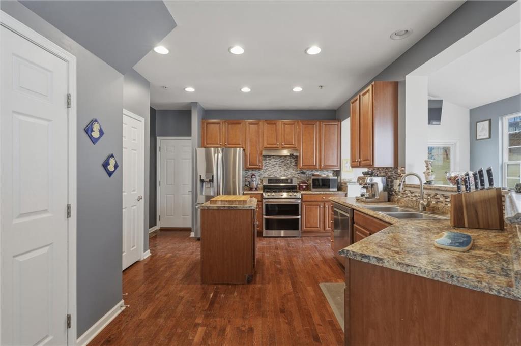 11621 Beacon Drive Irwin, PA 15642 - Photo 5 of 50