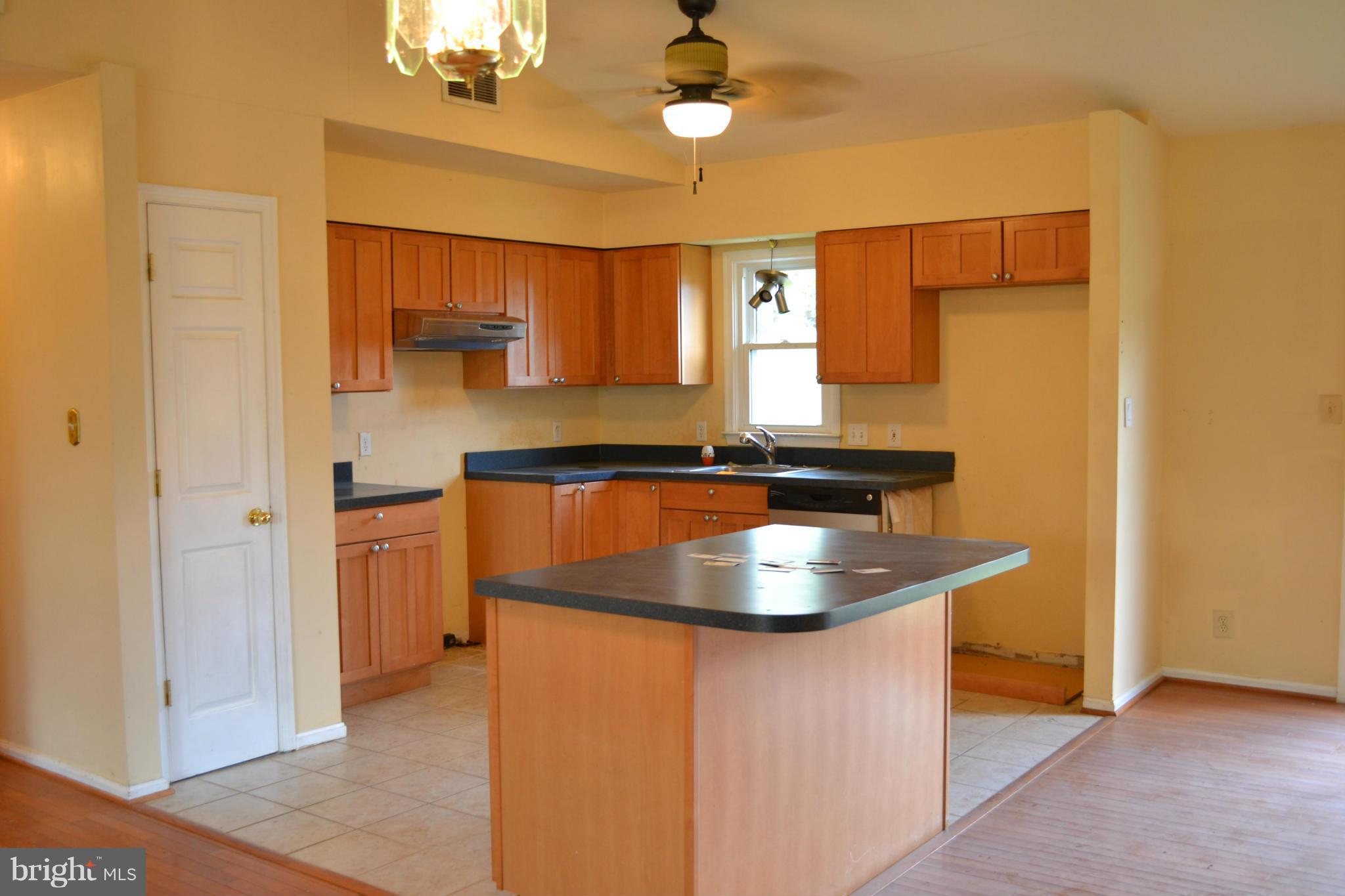 543 Courthouse Road Stafford, VA 22554 - Photo 3 of 25 Kitchen