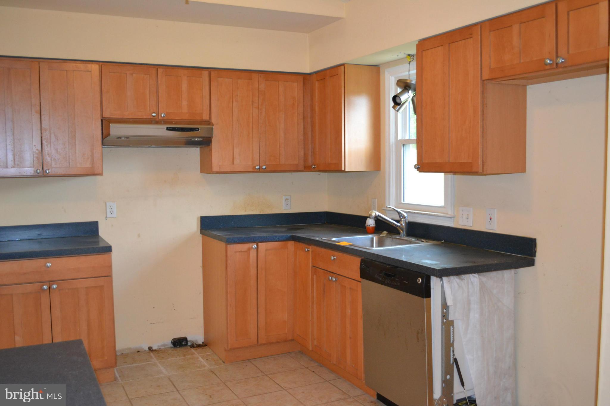 543 Courthouse Road Stafford, VA 22554 - Photo 4 of 25 Kitchen