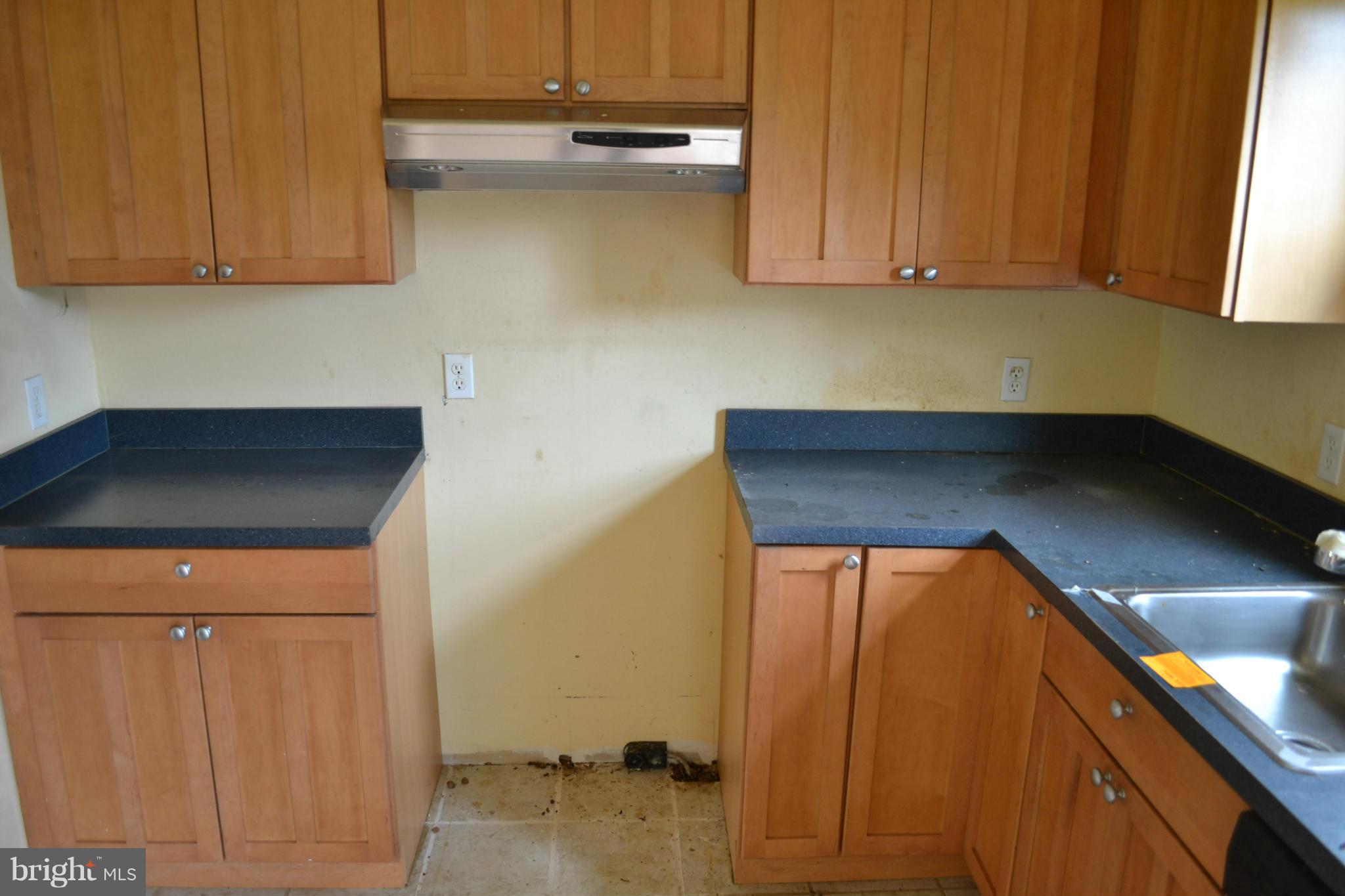 543 Courthouse Road Stafford, VA 22554 - Photo 5 of 25 Kitchen