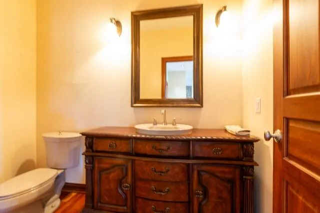 $799,900 | 25812 91st Street, Salem Lakes, WI 53168