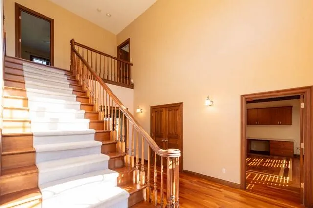 $799,900 | 25812 91st Street, Salem Lakes, WI 53168