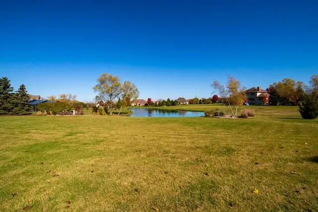 $799,900 | 25812 91st Street, Salem Lakes, WI 53168