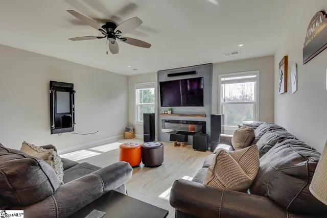 $719,900 | 19 Cool Meadow Way, Fountain Inn, SC 29644