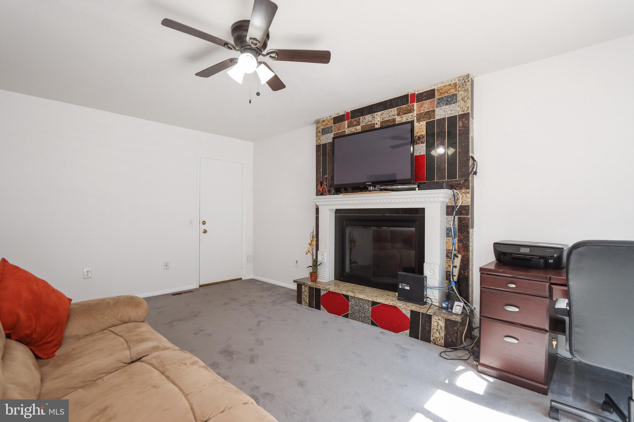 104 Applecreek Road Frederick, MD 21702 - Photo 19 of 59 Family Room