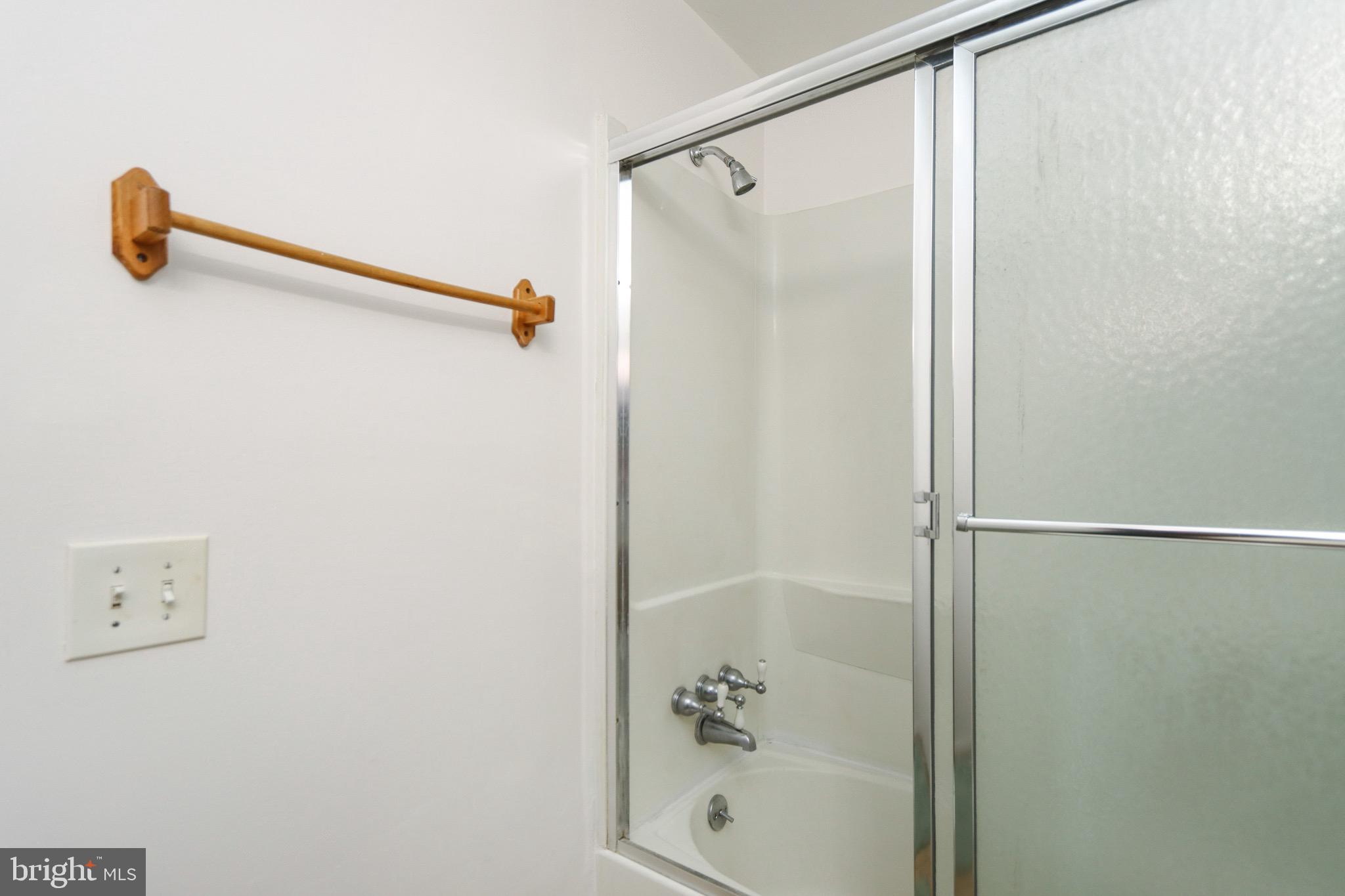 104 Applecreek Road Frederick, MD 21702 - Photo 33 of 59 Owner's Bathroom (Shower)