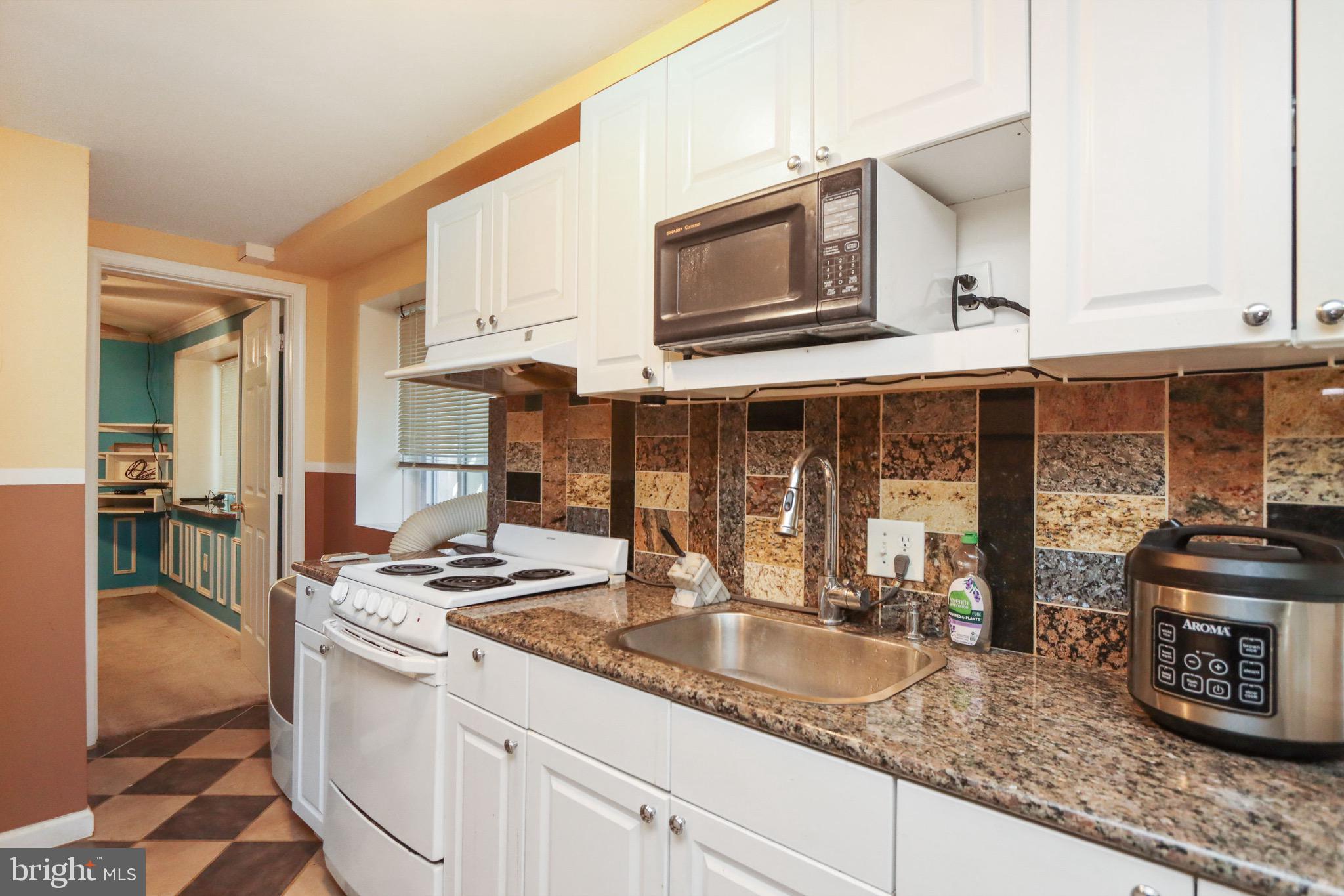 104 Applecreek Road Frederick, MD 21702 - Photo 45 of 59 Basement Kitchen