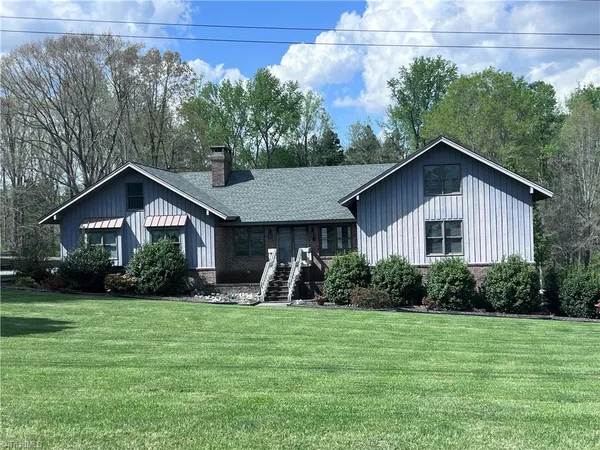 $599,900 | 1717 Wallburg-High Point Road, High Point, NC 27265