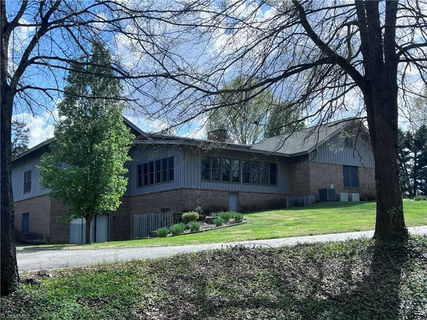 $599,900 | 1717 Wallburg-High Point Road, High Point, NC 27265