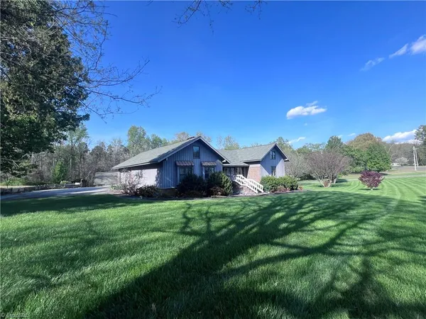 $599,900 | 1717 Wallburg-High Point Road, High Point, NC 27265