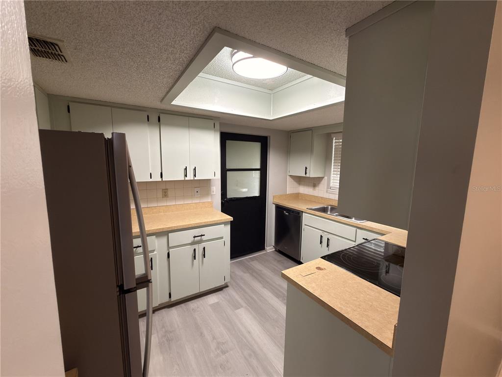 9940 Southwest 101st Lane Ocala, FL 34481 - Photo 6 of 32