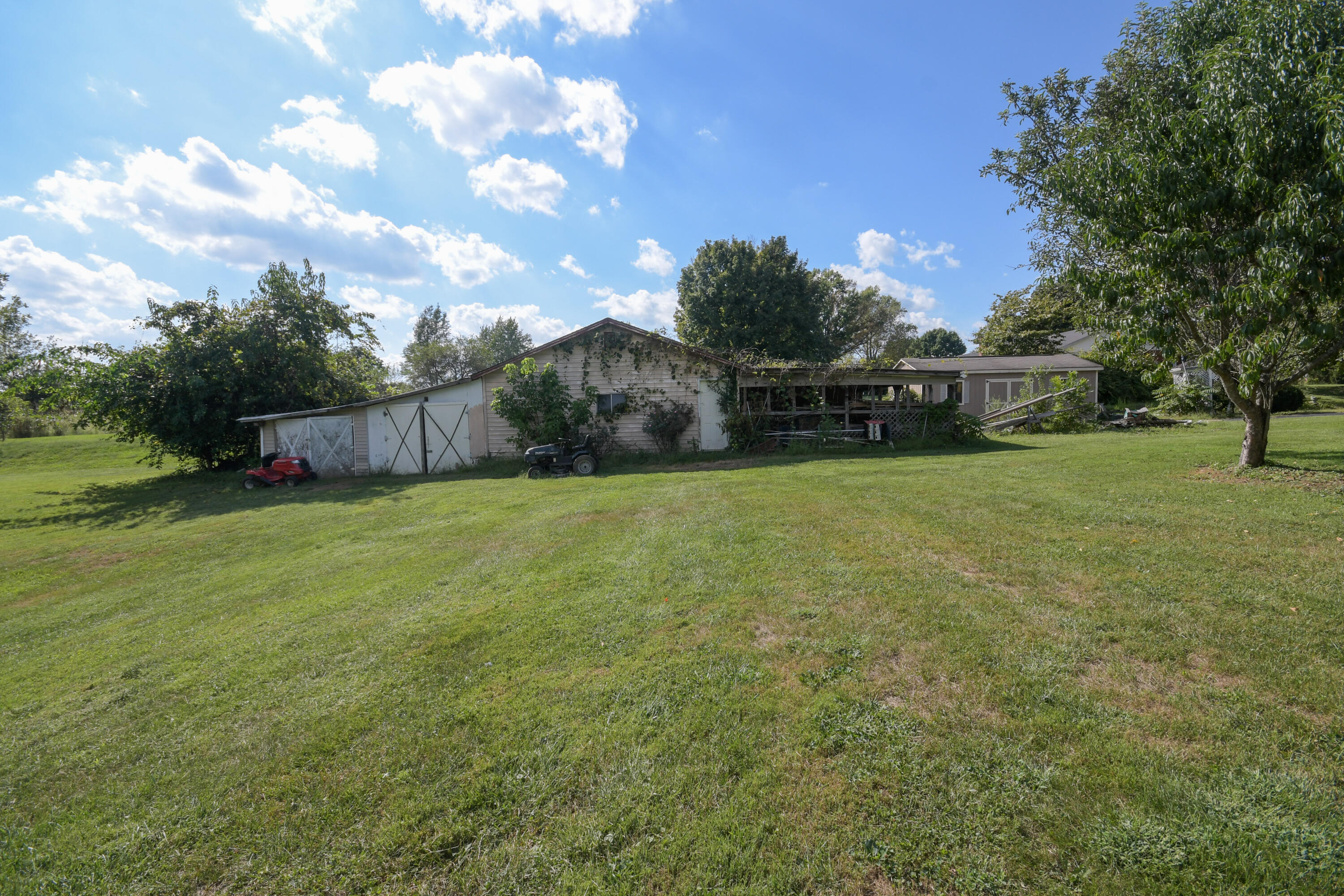 1310 Osborne Road Mount Sterling, KY 40353 - Photo 14 of 48 Outside (10 of 17)