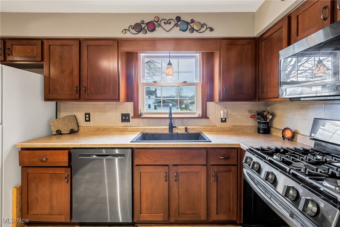 1255 Shields Road Youngstown, OH 44511 - Photo 13 of 44 Gallery Image 13