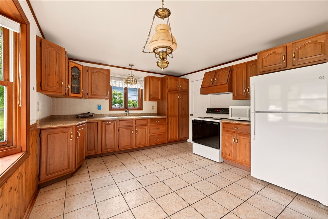 1070 Shoemaker Road Webster, NY 14580 - Photo 6 of 24 Gallery Image 6