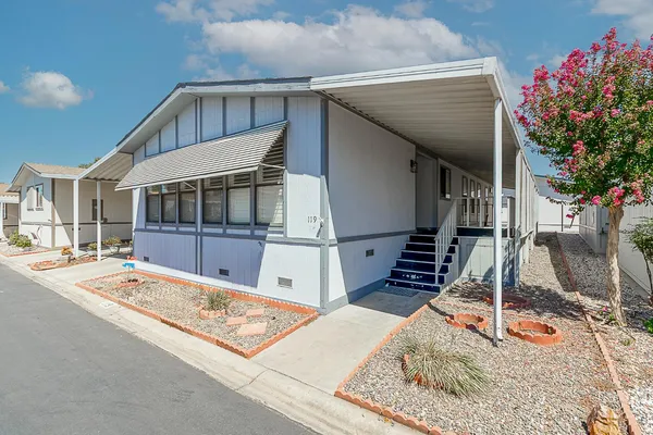 a view of a house with tub