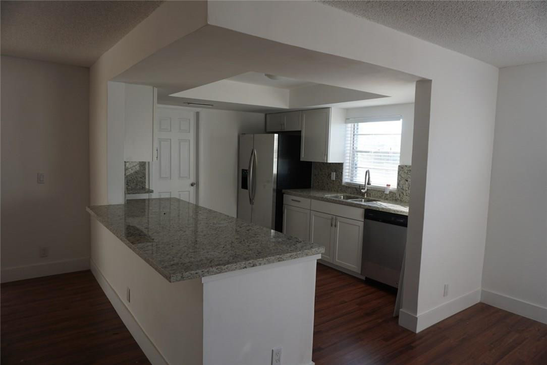 22800 Southwest 53rd Way Boca Raton, FL 33433 - Photo 5 of 12 Photo 5