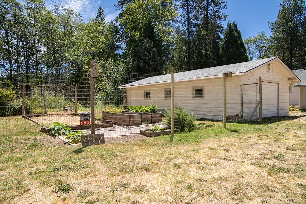 2612 Sand Creek Road Grants Pass, OR 97527 - Photo 23 of 52 2612 Sand Creek Listing Photos - 10 of 5
