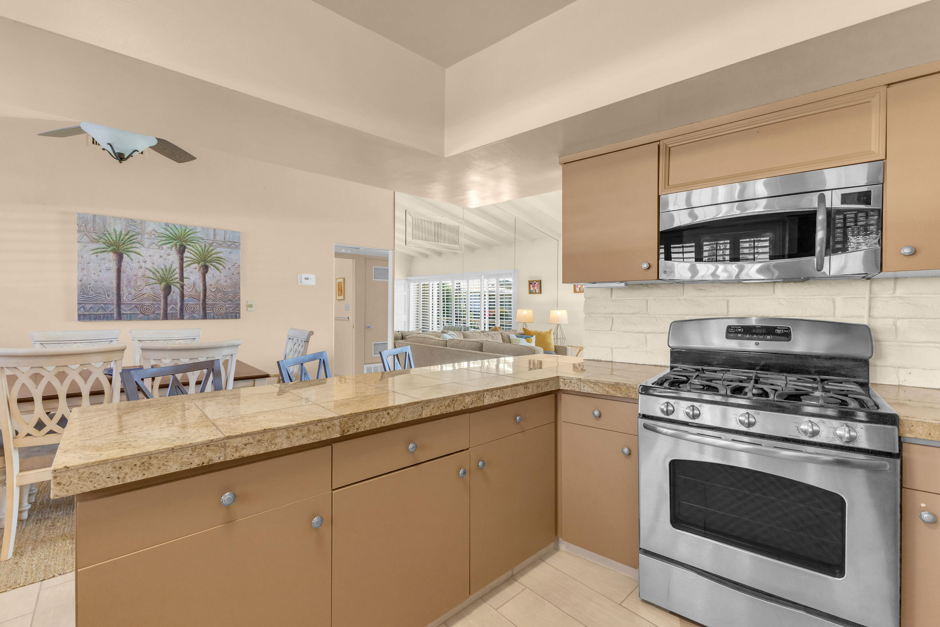 69850 Highway 111, Unit 252 Rancho Mirage, CA 92270 - Photo 14 of 57 Newer appliances