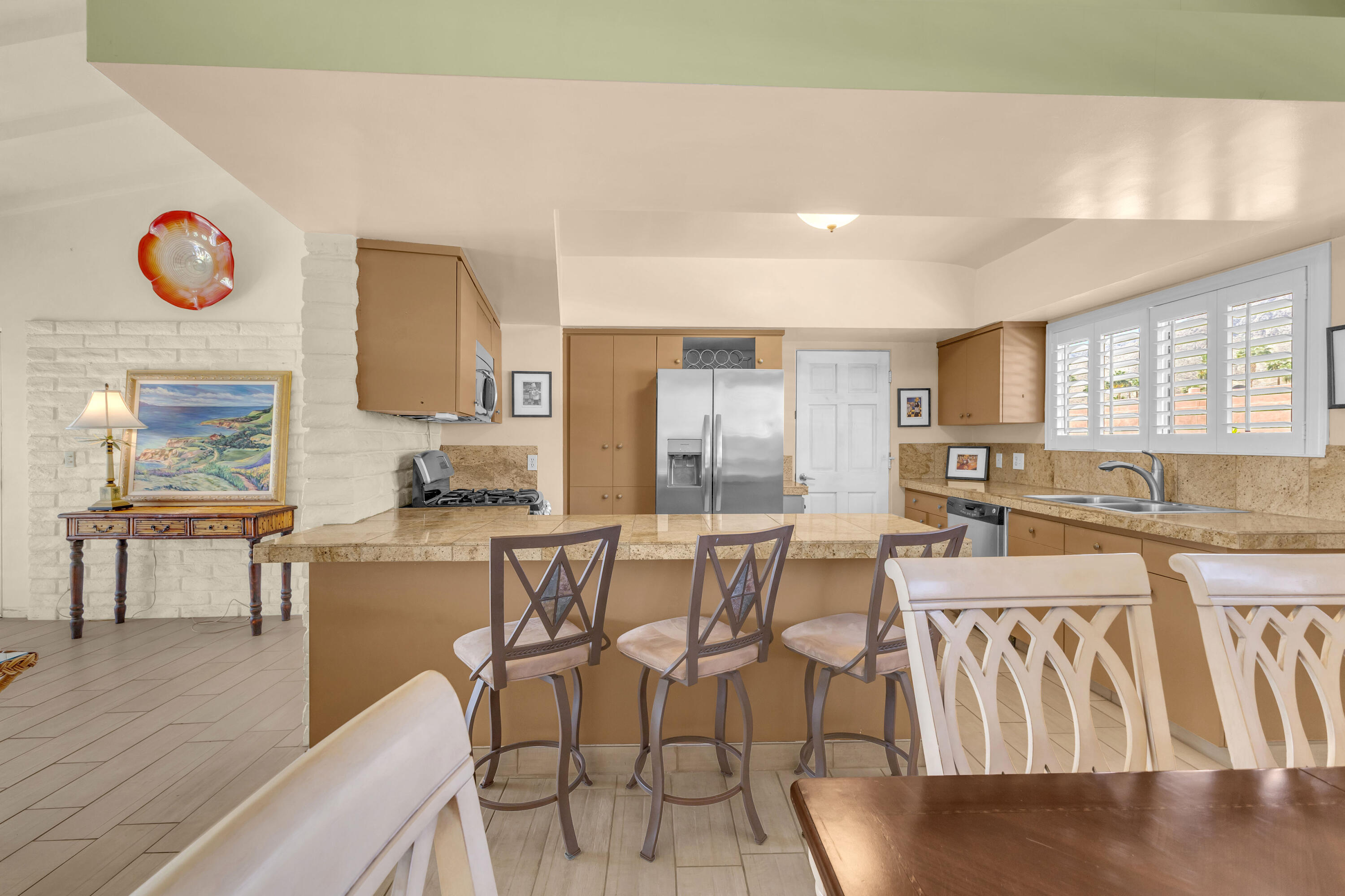 69850 Highway 111, Unit 252 Rancho Mirage, CA 92270 - Photo 9 of 57 Cool bar seating