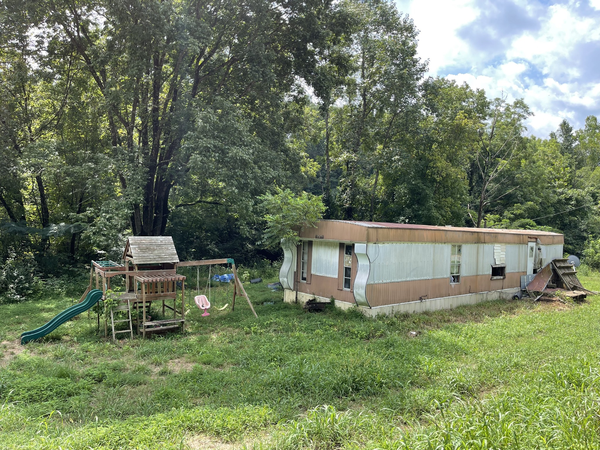 1300 West Point Road Lawrenceburg, TN 38464 - Photo 1 of 6
