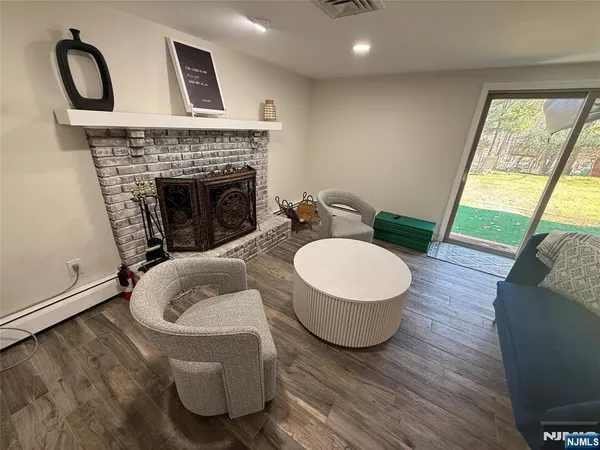 $5,800 | 60 Eileen Drive, Mahwah, NJ 07430