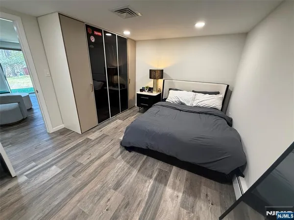 $5,800 | 60 Eileen Drive, Mahwah, NJ 07430