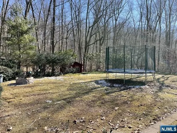 $5,800 | 60 Eileen Drive, Mahwah, NJ 07430