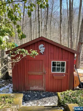$6,000 | 60 Eileen Drive, Mahwah, NJ 07430